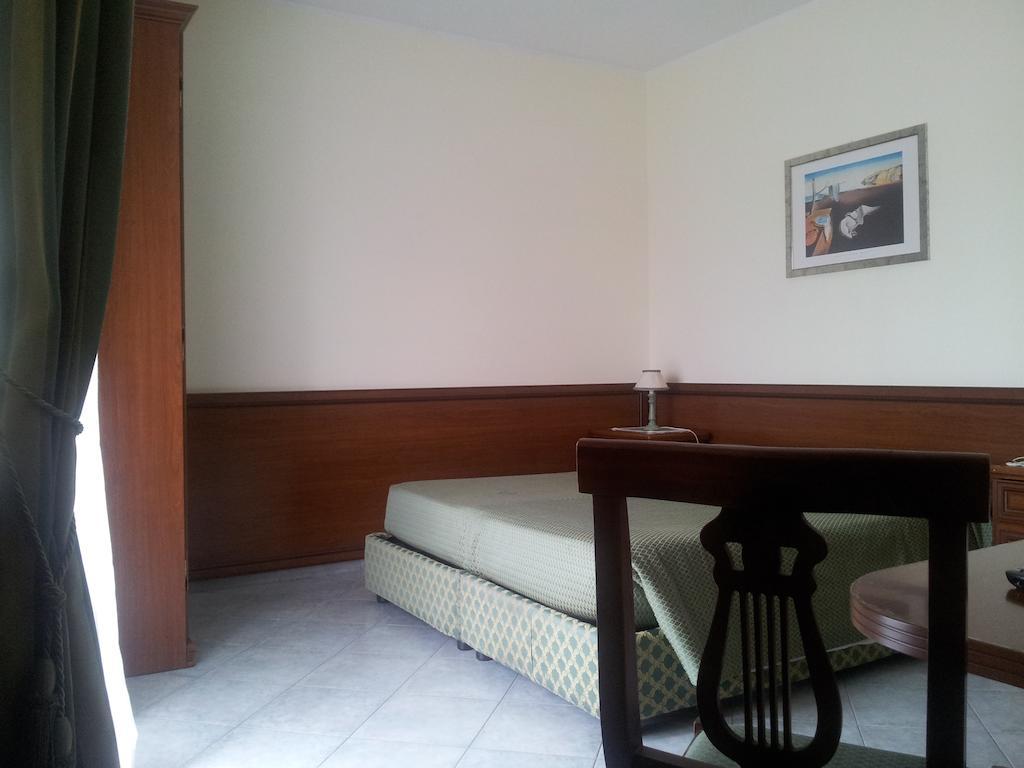 Hotel Octavia โรม ภายนอก รูปภาพ