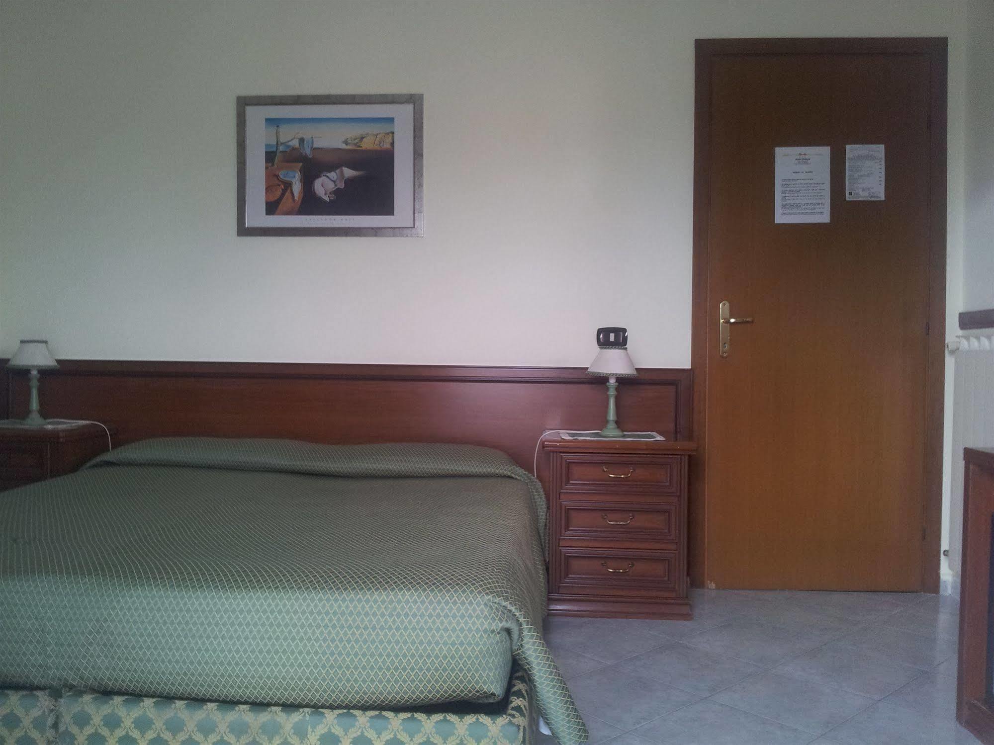 Hotel Octavia โรม ภายนอก รูปภาพ