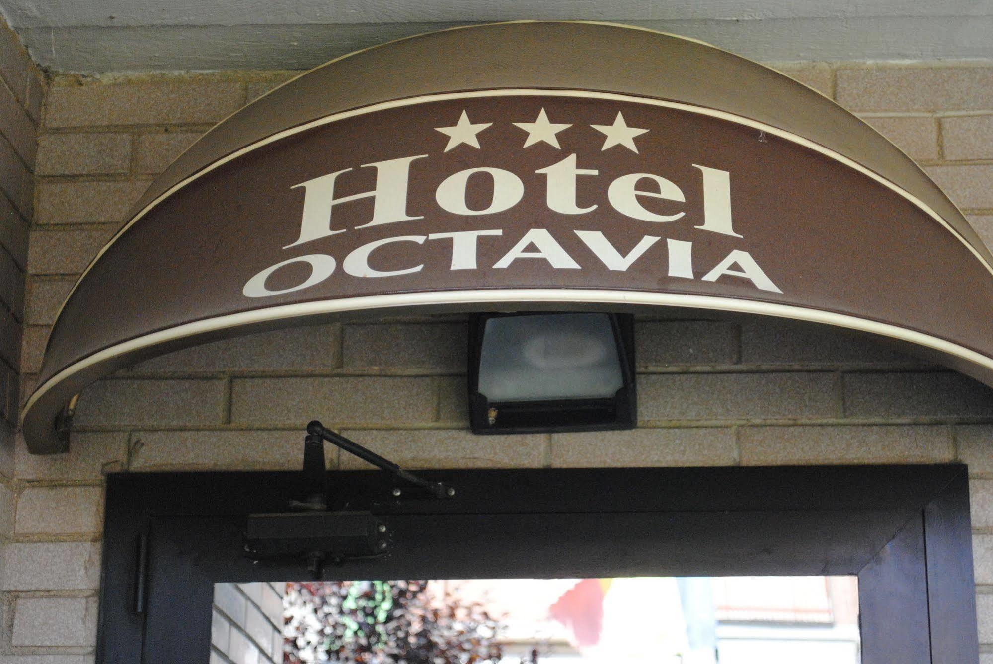 Hotel Octavia โรม ภายนอก รูปภาพ
